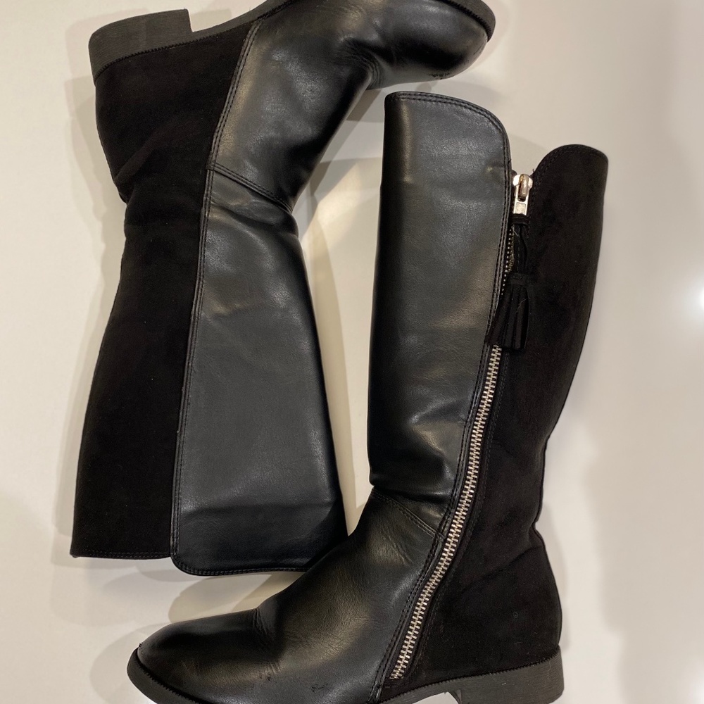 Girls Black Boots Size 4